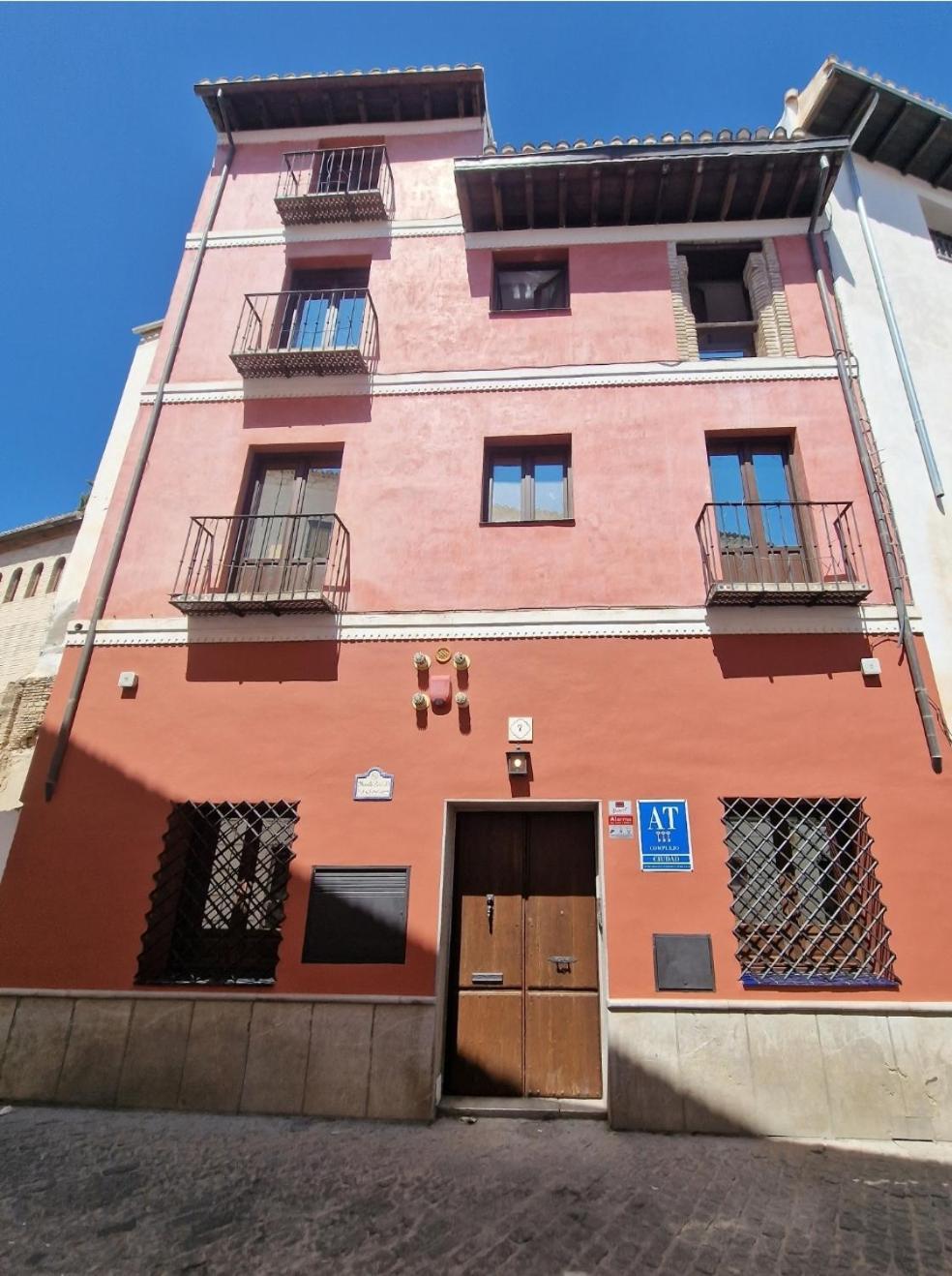 Adanar-Apartamentos Muralla Ziri Гранада Экстерьер фото